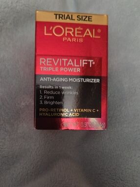 L'Oreal Revitalift Triple Power Anti-Aging Moisturizer - Red and Gold NWOT